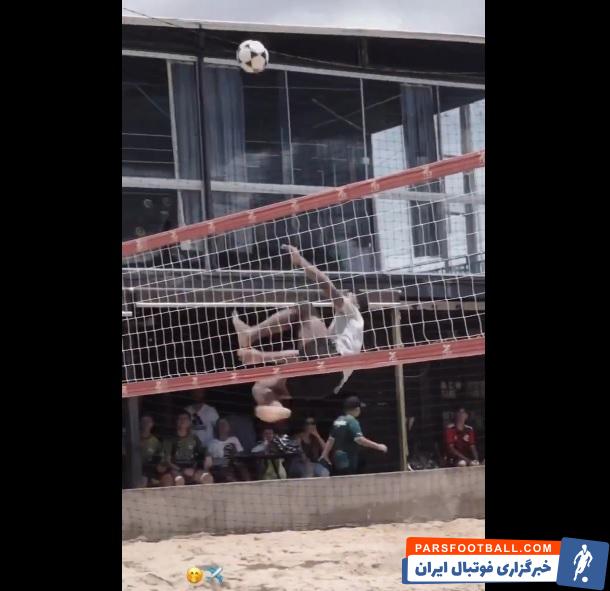 اندریک پدیده جدید رئال مادرید در حال هنرنمایی با توپ در ساحل برازیلیا