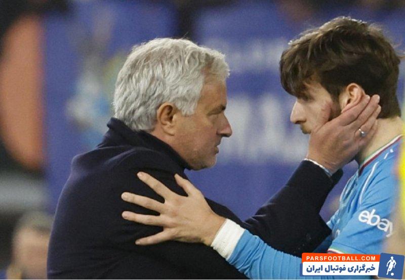 رم ؛ لحظات عجیب از درگیری مورینیو با خویچا کواراتسخلیا ستاره ناپولی