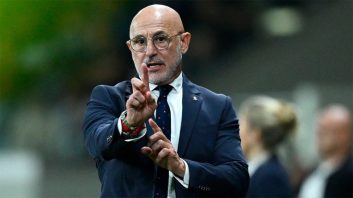 اسپانیا ؛ تمدید قرارداد دلافوئنته با تیم ملی اسپانیا تا سال 2026