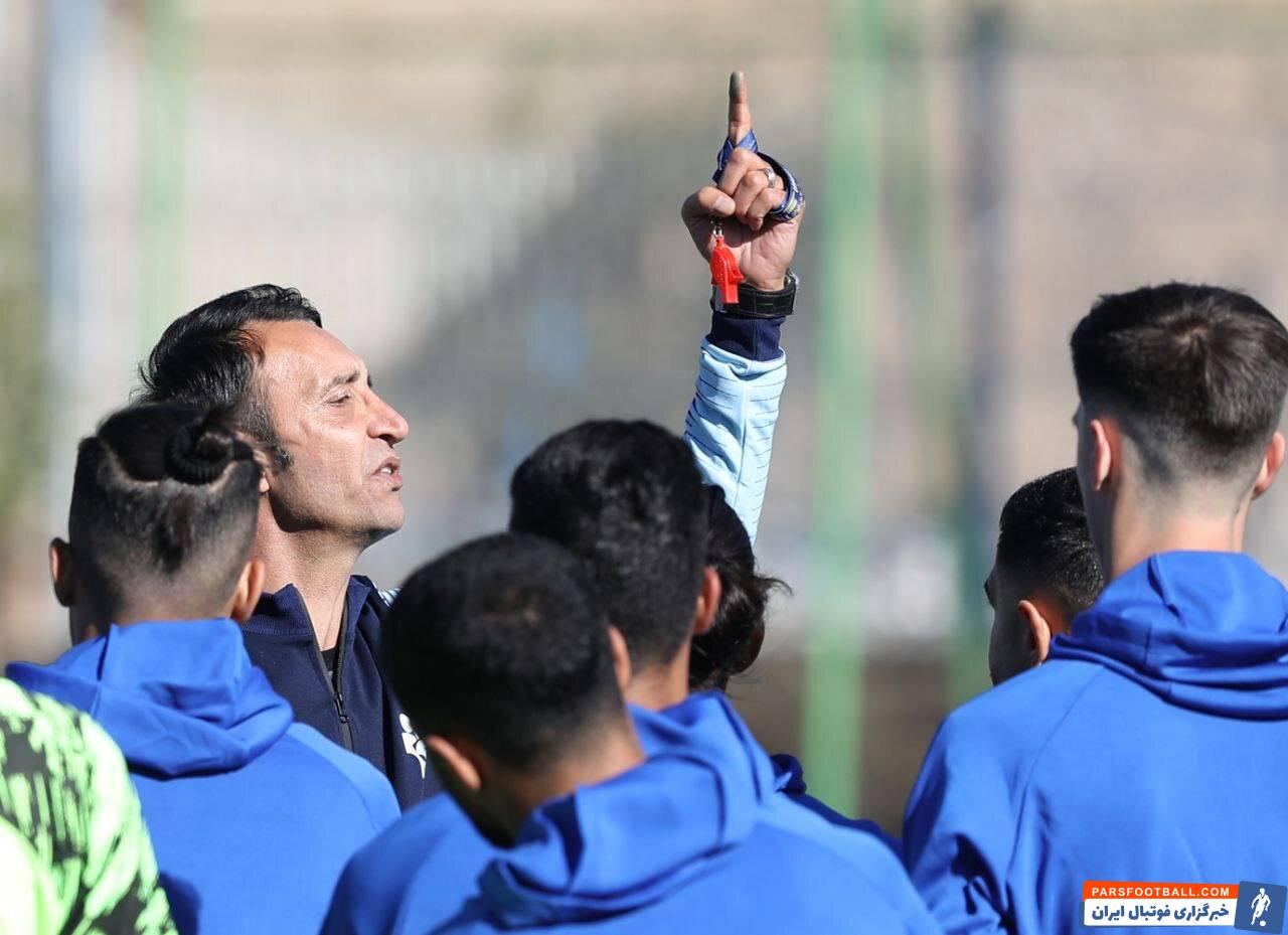 صادقی ؛ حضور علی‌اصغر صادقی در تمرین پیکان