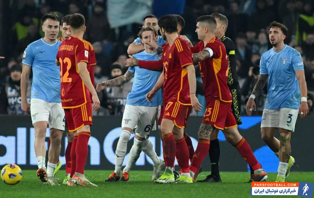 سردار آزمون در بازی با لاتزیو از زمین اخراج شد