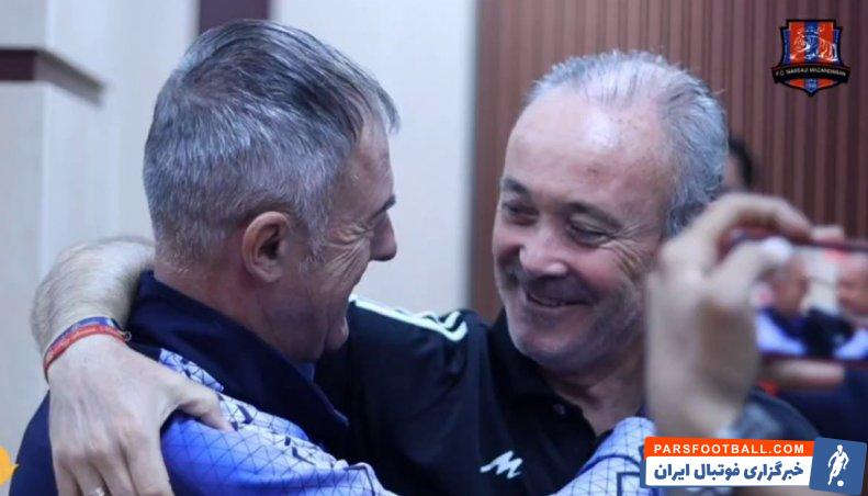 آلکاراس سرمربی نساجی و مارتینز سرمربی فولاد یکدیگر را در آغوش کشیدند