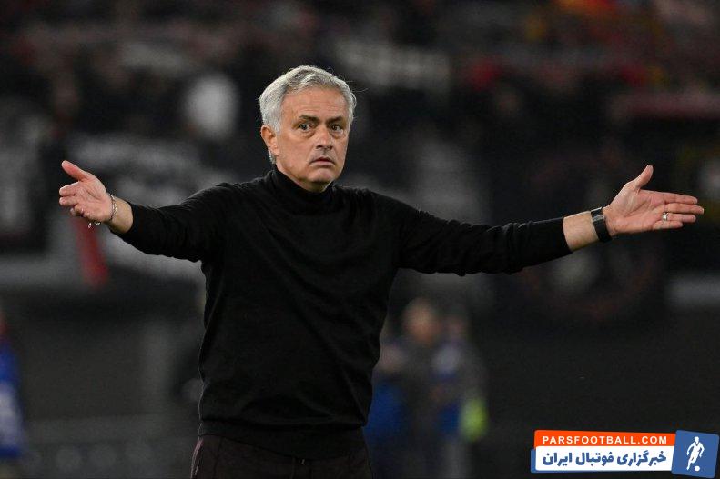 مورینیو : شایعات مذاکره مدیران رم با مربیان دیگر بی‌اساس است