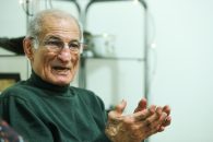 موحد ؛ فرم انگشتان عبدالله موحد کشتی‌گیر بازنشسته و افتخار آفرین