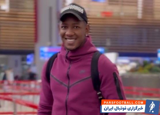 تراکتور ؛ دراغوش کشیدن کیوتو از سوی خمس در فرودگاه ترکیه