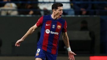 بارسلونا ؛ عذرخواهی روبرت لواندفسکی از هواداران بارسلونا پس از باخت به رئال ماردید