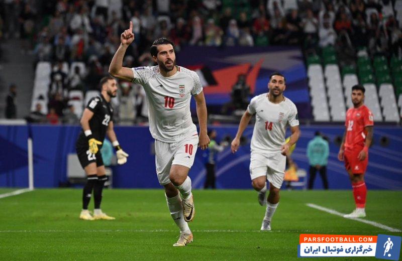 کریم ؛ تبریک مهدی طارمی به کریم انصاری فرد برای رسیدن به صد بازی ملی