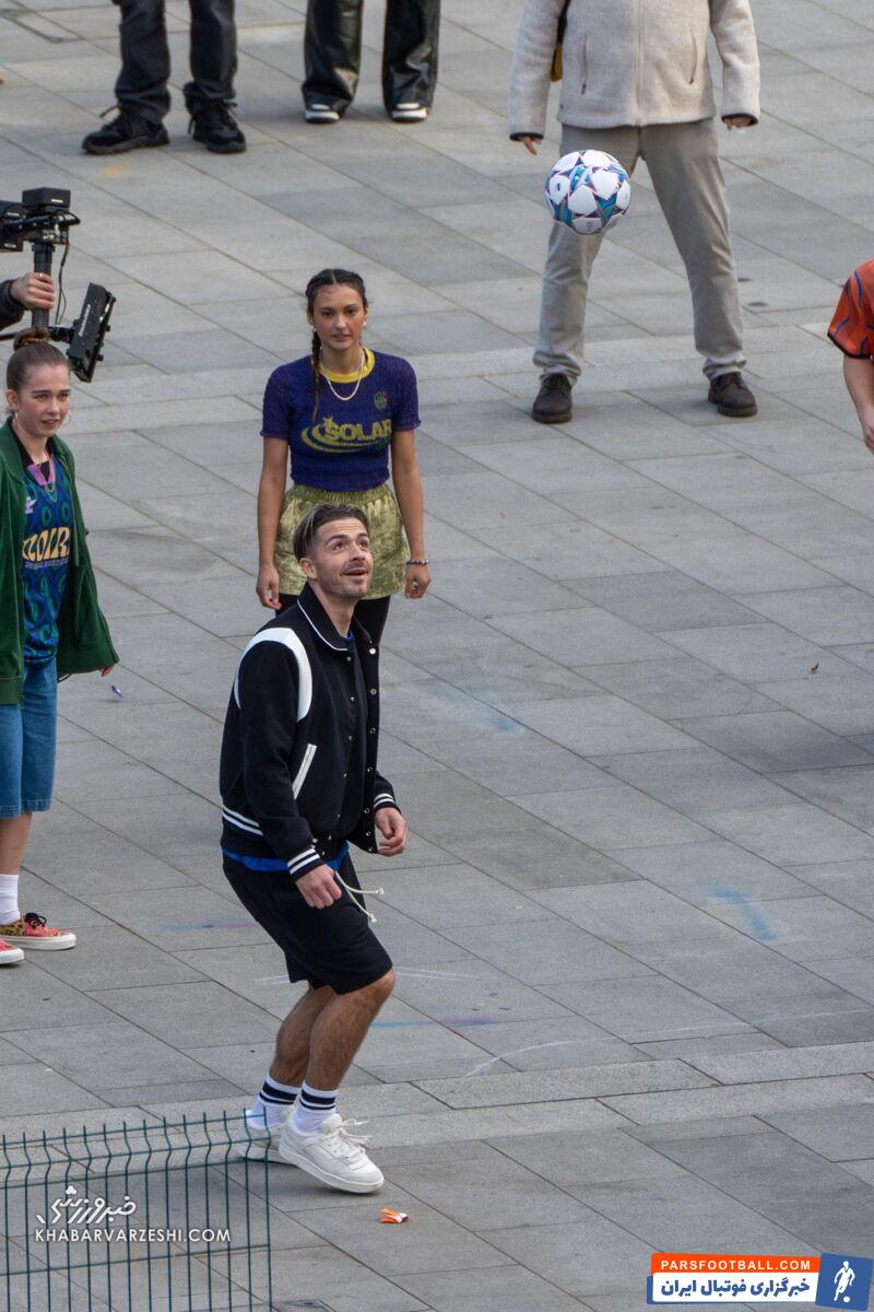 تصاویر| ستاره سیتیزن‌ها در تبلیغ جدید پپسی؛ او راه مسی و بکام را رفت/ شکار شدن کف خیابان پس از قرارداد بزرگ با کمپانی آمریکایی