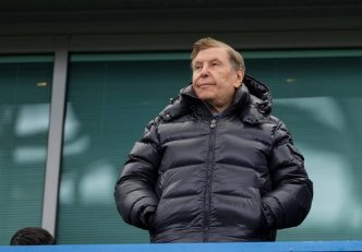 بارسلونا ؛ حضور ینی زاهاوی مدیربرنامههای هانسی فلیک در ورزشگاه مونتجوئیک