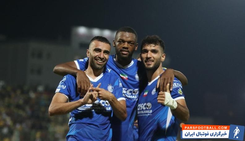 ارسلان مطهری به تیم فوتبال تراکتور تبریز پیوست