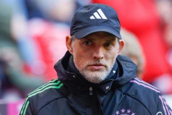 توخل ؛ بنر هواداران بایرن مونیخ برای درخواست اخراج توماس توخل