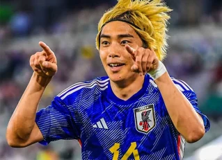 ایتو جونیا هافبک تیم ملی فوتبال ژاپن درگیر ماجرای پیچیدهای شد