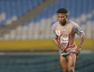 سپاهان ؛ عیسی عباس هافبک خارجی سپاهان آماده جدال با الهلال