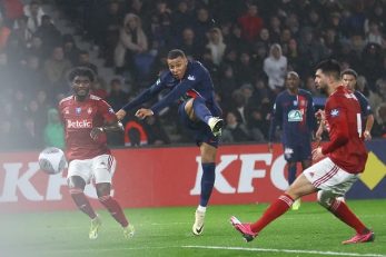 امباپه ؛ انریکه سرمربی پاری سن ژرمن : امباپه مصدوم نیست و برابر لیل بازی خواهد کرد