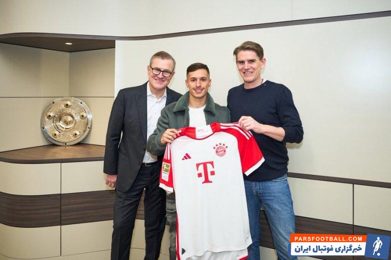 بایرن مونیخ ؛ برایان ساراگوسا با پیراهن بایرن مونیخ 
