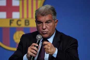 بارسلونا ؛ لاپورتا : برای کسب عنوان قهرمانی لالیگا و لیگ قهرمانان رقابت خواهیم کرد