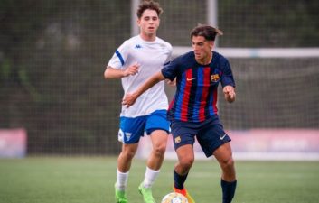 فرناندز ؛ حضور گییه فرناندز بازیکن 15 ساله در تمرین تیم اول بارسلونا