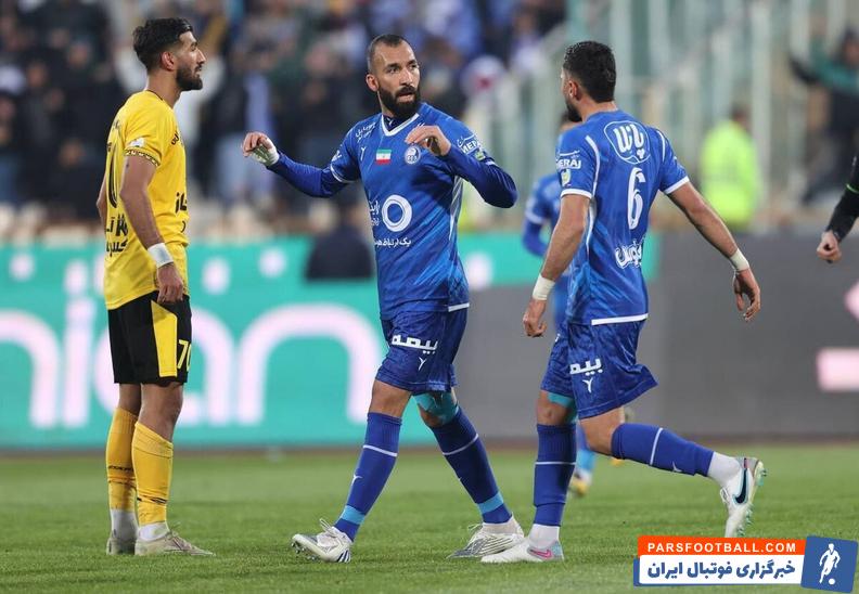 مهدی امیرآبادی : روزبه چشمی یکی از تاثیرگذارترین بازیکنان فوتبال ایران است