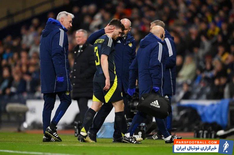 رابرتسون ؛ مصدومیت اندی رابرتسون بازیکن لیورپول در دیدار اسکاتلند مقابل ایرلند