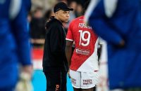 امباپه ؛ بنر تهدید آمیر گروهی از هواداران پاری سن ژرمن برای امباپه