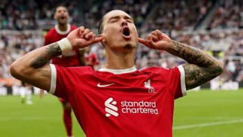 نونیز ؛ آمار هشت گل و سه پاس گل نونیز در 10 بازی برای لیورپول