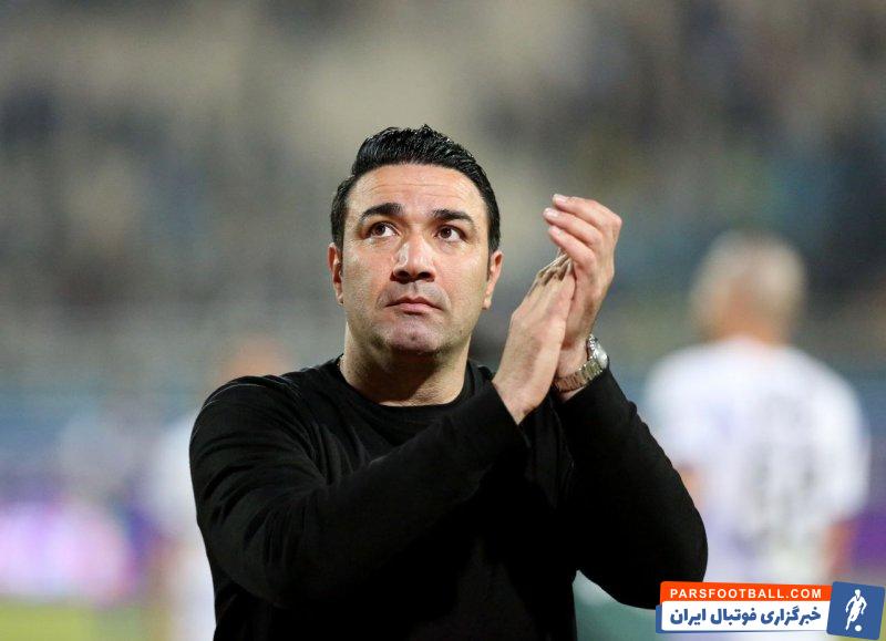 دربی ؛ تصویری از اعتراض نکونام به داور در کنار اورونوف ستاره پرسپولیس