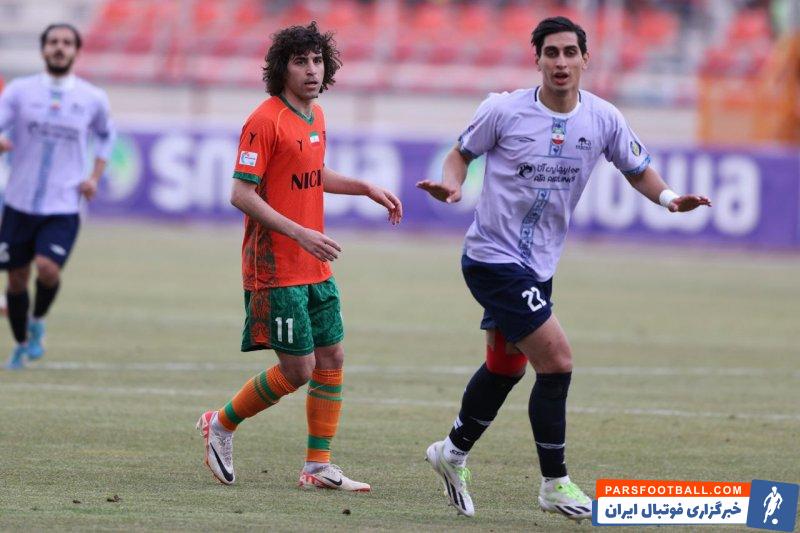 تراکتور ؛ عملکرد خوب محمد نادری بازیکن تراکتور در دیدار برابر مس رفسنجان