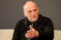 بارسلونا ؛ خاویر تباس: بارسلونا میتواند با فروش دو یا سه ستاره مشکل مالی اش را حل کند