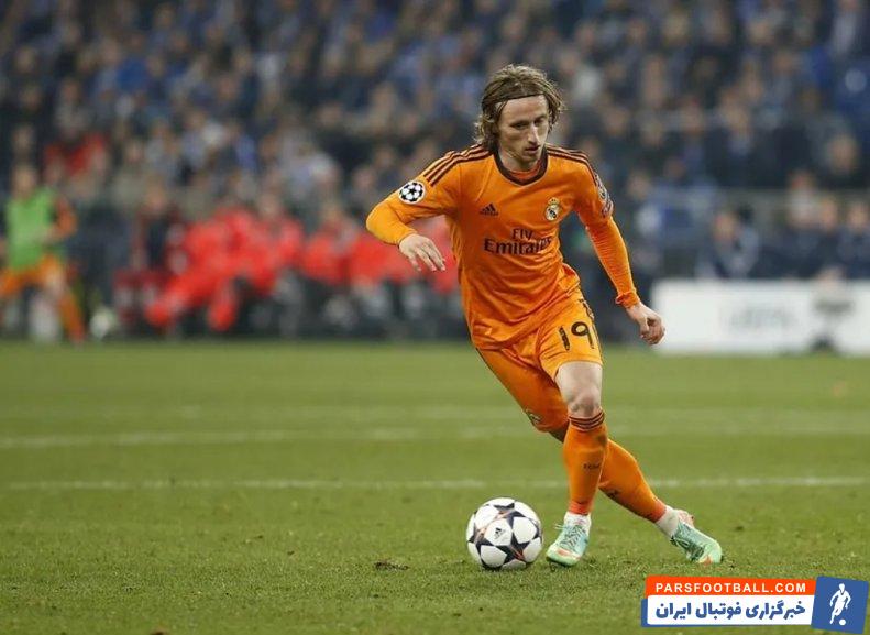 رئال مادرید ؛ رنگ پیراهن قهوه ای برای پیراهن سوم رئال مادرید در فصل 2024/2025