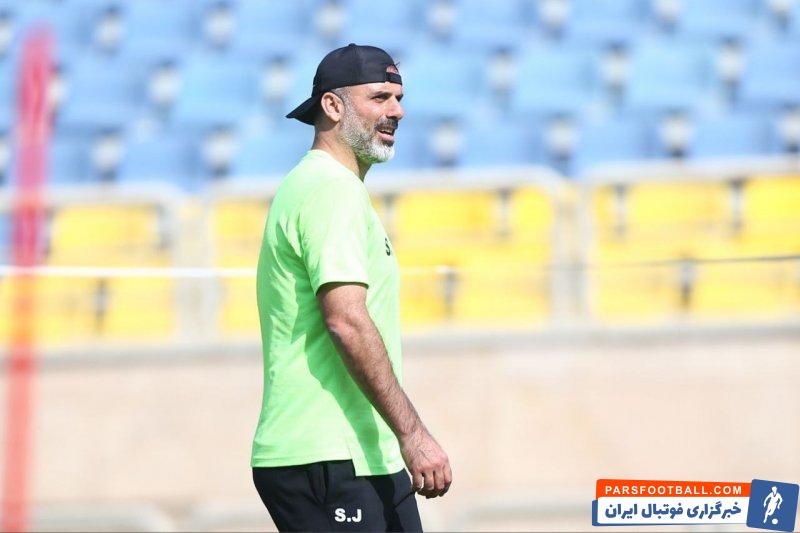 حسینی ؛ سیدجلال حسینی با شماره چهار در تمرین پرسپولیس