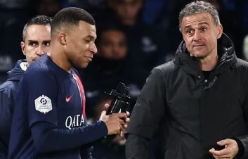 امباپه ؛ جلسه امباپه با انریکه سرمربی پی اس جی برای تعیین شرایطش