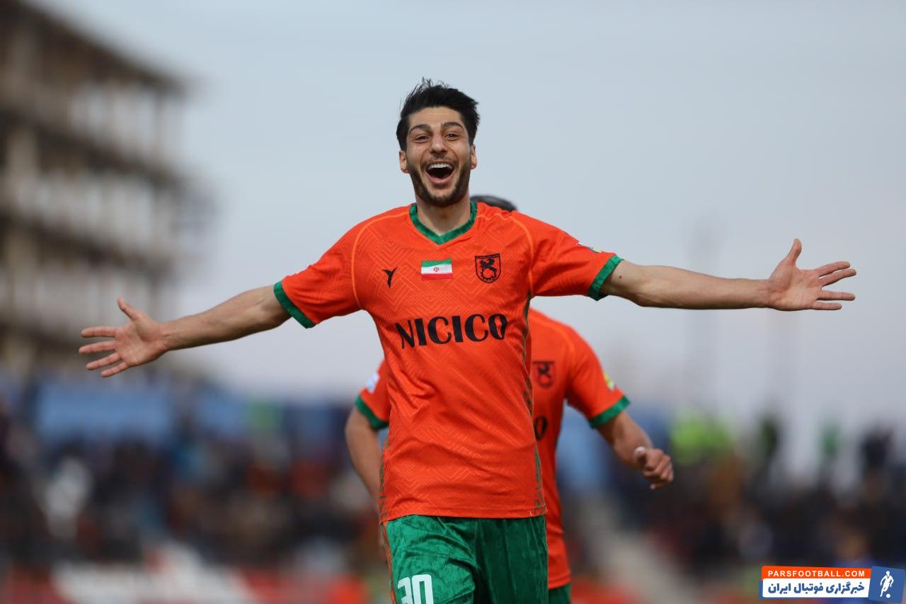 مس رفسنجان ؛ عملکرد درخشان محمدمهدی محبی بازیکن مس رفسنجان برابر استقلال 