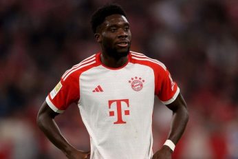 بایرن مونیخ ؛ مصدومیت آلفونسو دیویس بازیکن بایرن مونیخ در دیدار برابر ماینتس