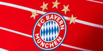 بایرن مونیخ ؛ رونمایی بایرن مونیخ از پیراهن مخصو تیم بانوانش