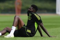 آرسنال ؛ ادی انکتیا، ریس نلسون، توماس پارتی و آرون رمزدیل در فهرست فروش آرسنال