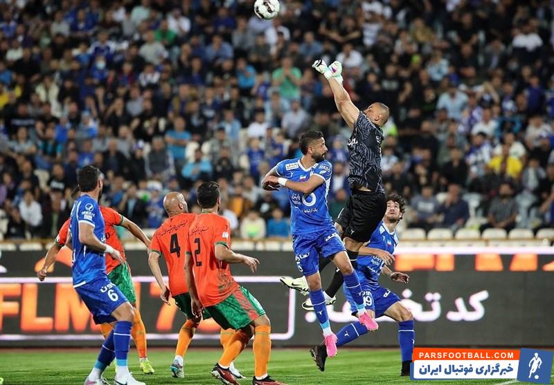 مجید نامجومطلق : استقلال باید با آرامش و تمرکز بالا بازی‌ها را دنبال کند