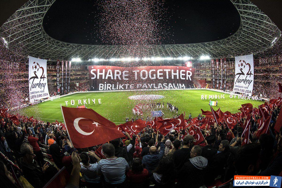 قیمت بلیط هر بازی چقدر است؟