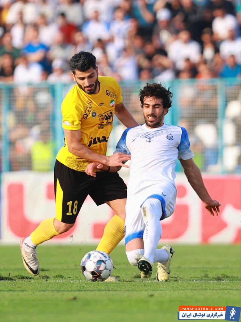 میلاد زکی‌پور در نقش تدافعی تر در تیم فوتبال سپاهان