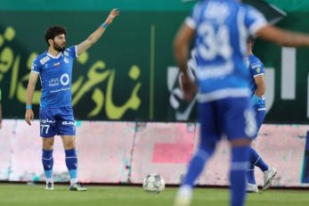 استقلال ؛ امید جواد نکونام به جلال الدین ماشاریپوف برای برد برابر تراکتور