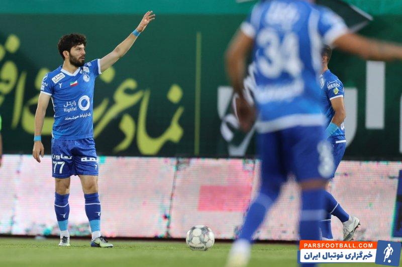 استقلال ؛ امید جواد نکونام به جلال الدین ماشاریپوف برای برد برابر تراکتور