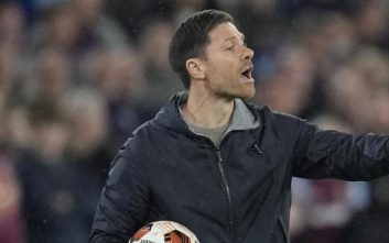 آلونسو ؛ هامان : تصمیم آلونسو برای پاسخ منفی دادن به بایرن مونیخ و لیورپول درست بود