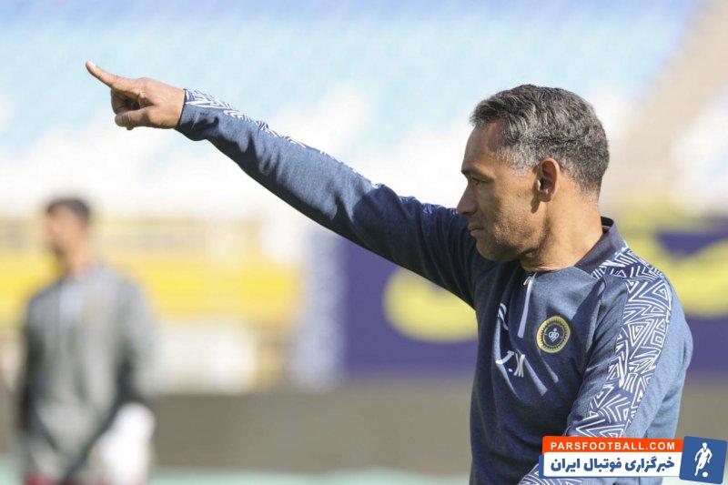 مورایس ؛ دو برد، یک تساوی و یک شکست نتیجه چهار تقابل سپاهان مورایس با پرسپولیس