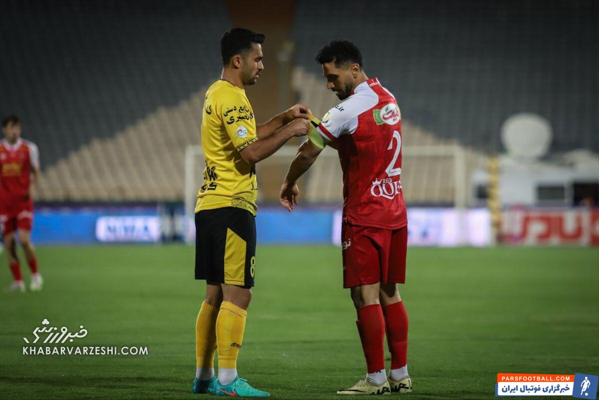 عکس| قشنگترین صحنه زشتترین الکلاسیکوی ایران