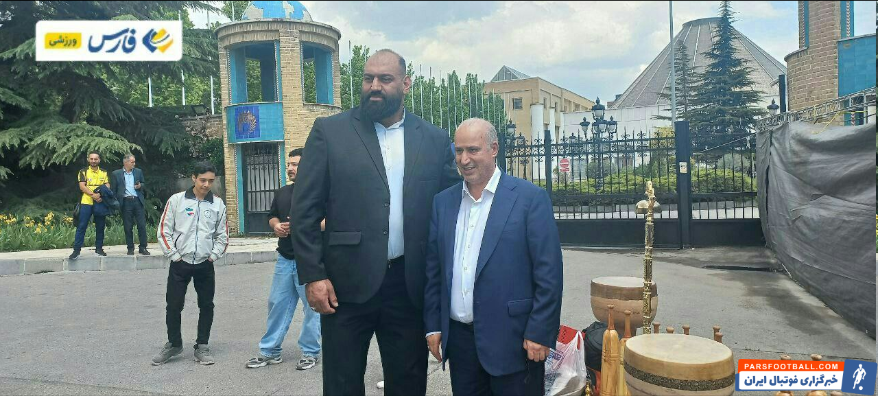 عکس| قویترین مرد ایران و مهدی تاج در یک قاب