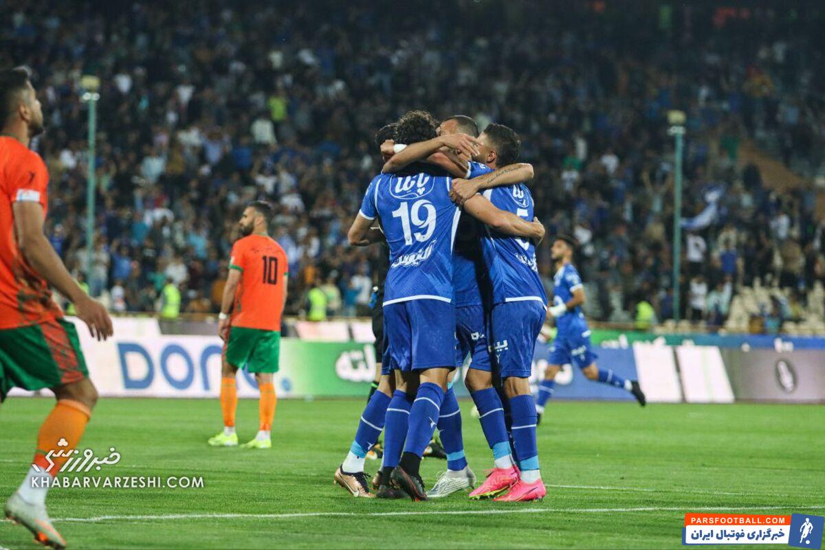 قهرمانی این فصل حتی از قهرمانی بدون شکست استقلال هم دلچسبتر است/ لابیهایی که میشود، به ضرر استقلال است