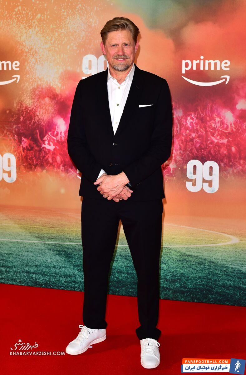 کلاس ۹۹ منچستریونایتد روی فرش قرمز/ از بکام و نویل تا شرینگام و همسری که ۲۰ سال از خودش کوچکتر است +تصاویر