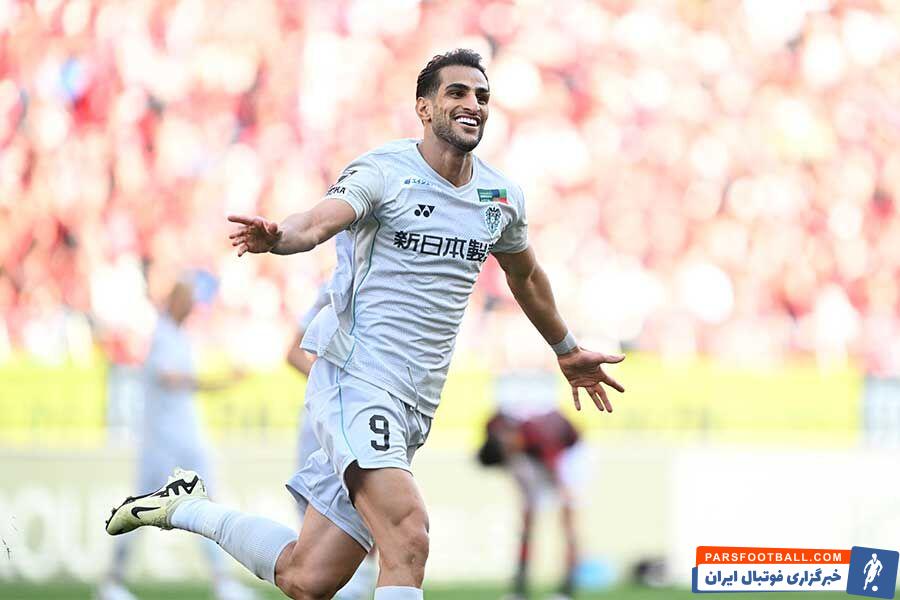 آویسپا فوکوئوکا در حضور ستاره ایرانی مقابل حریفش به برتری رسید