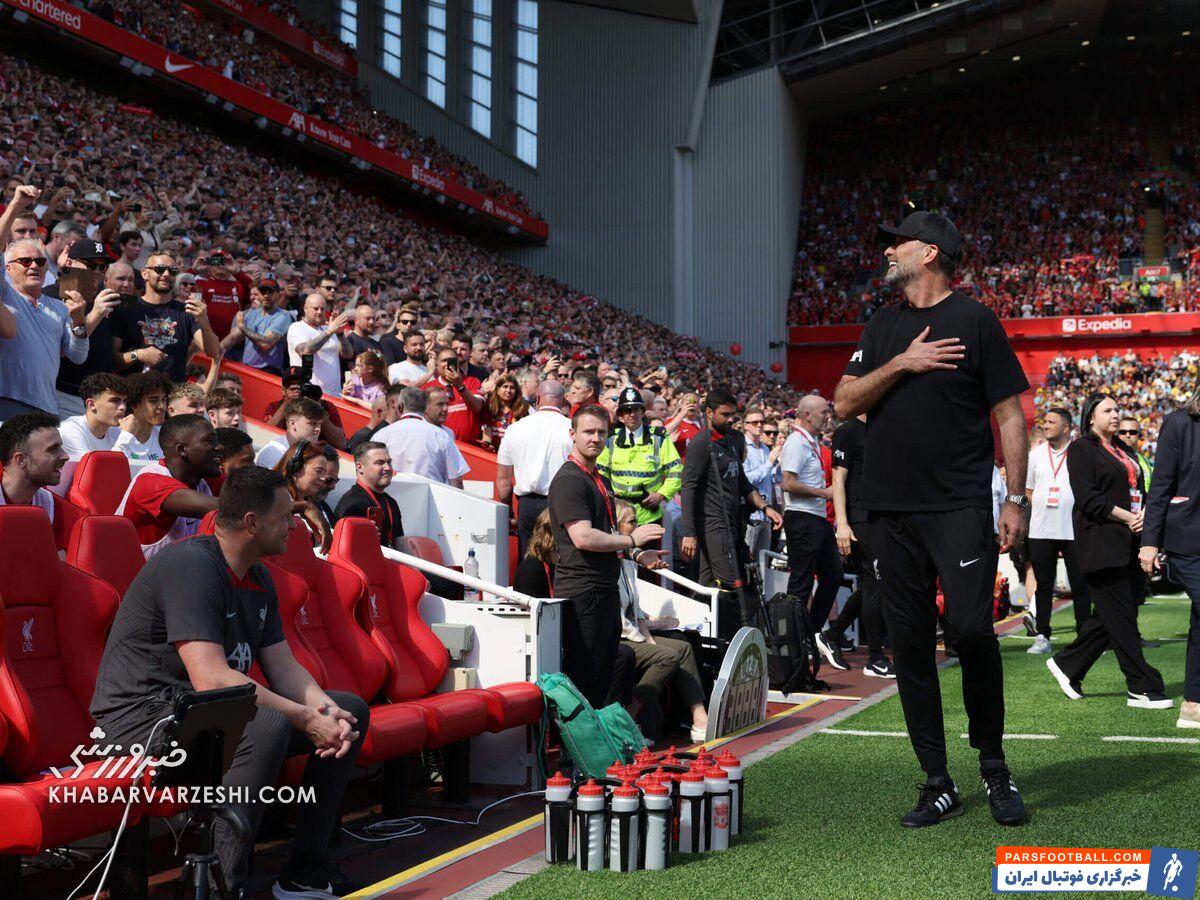 اشک‌های سه نفر در خداحافظی کلوپ از لیورپول/ کلوپ: گریه می‌کنم چون دلم برای این مردم تنگ می‌شود +تصاویر