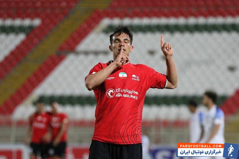 تراکتور ؛ خوشحالی گل امیرحسین حسینزاده با نشان دادن سکوت به منتقدانش