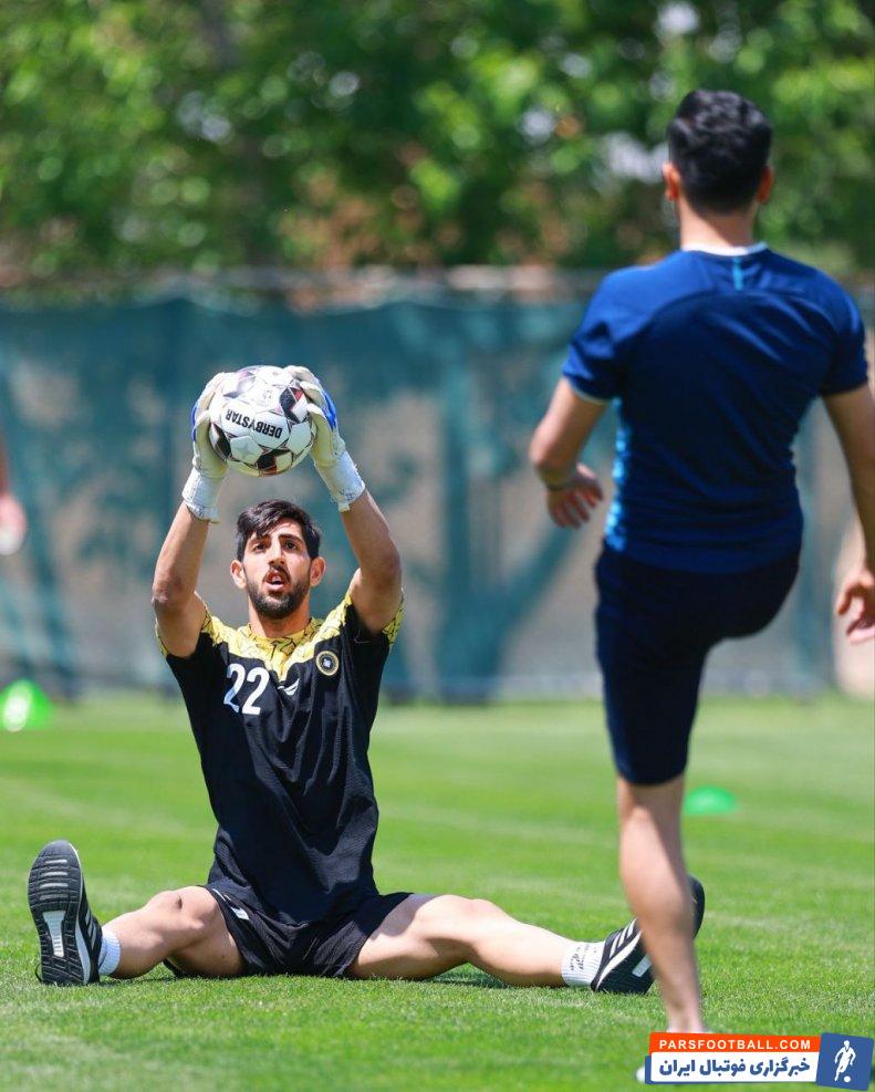 سپاهان ؛ تمرین بازیکنان سپاهان قبل از دیدار برابر مس رفسنجان تحت هدایت محرم نویدکیا